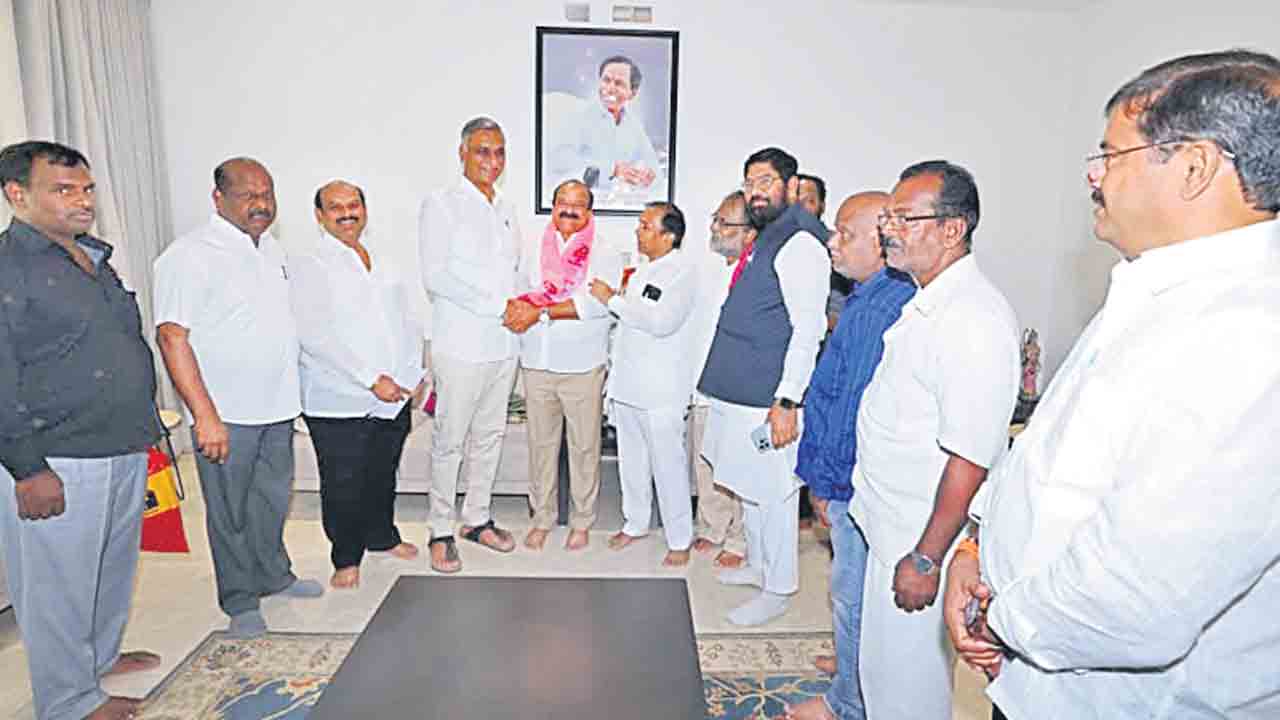 బీఆర్‌ఎస్‌లో చేరిన బీజేపీ సీనియర్‌ నేత