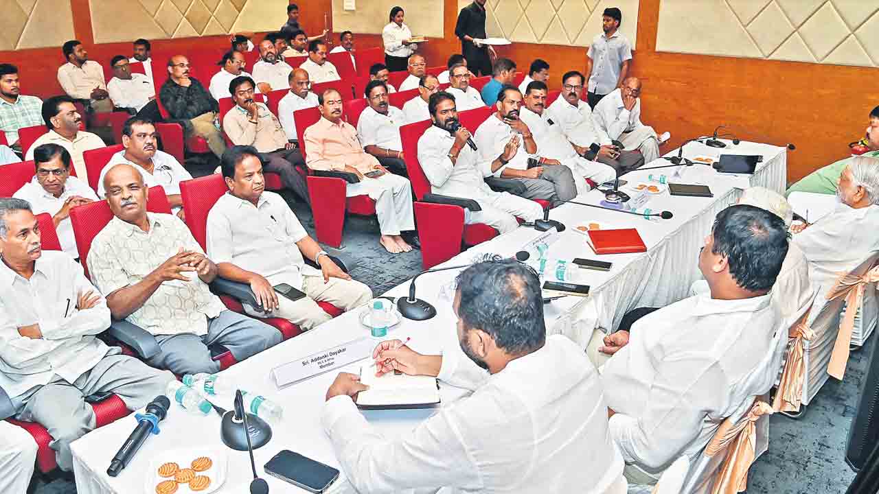 ఉద్యమకారులకు ఇచ్చిన హామీలను అమలుచేయాలి.. శ్రీనివాస్‌గౌడ్‌ డిమాండ్‌