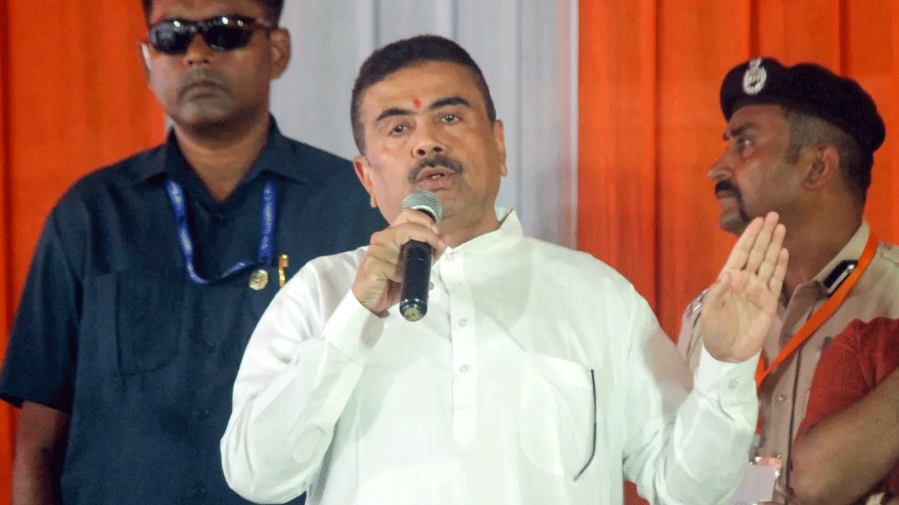 Bengal CM | ప‌శ్చిమ‌బెంగాల్ స‌ర్కారు కీల‌క నిర్ణ‌యం.. ఐదుగురు అధికారుల‌పై వేటు
