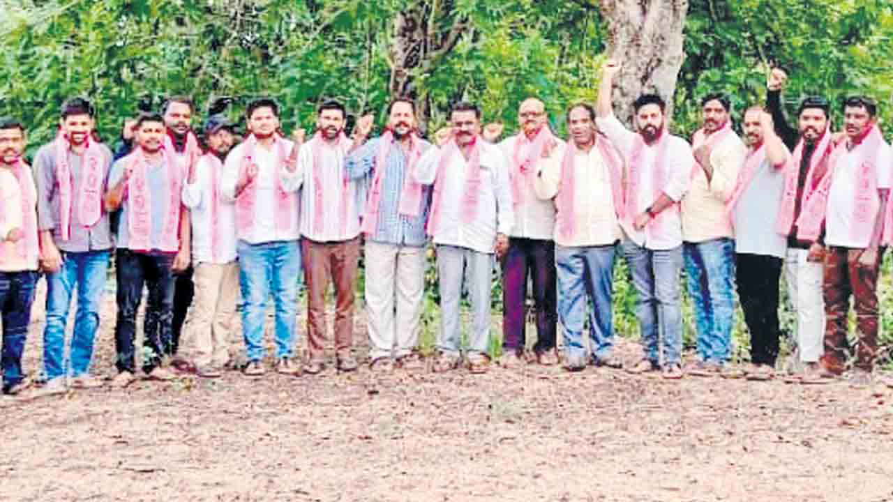 కారుణ్య ఉద్యోగాలిచ్చిన ఘనత కేసీఆర్‌దే.. టీబీజీకేఎస్‌ ప్రధాన కార్యదర్శి సురేందర్‌రెడ్డి