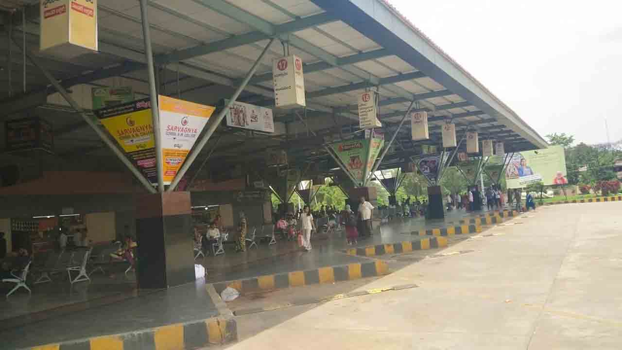 బస్సులన్నీ సీఎం సభకే..!