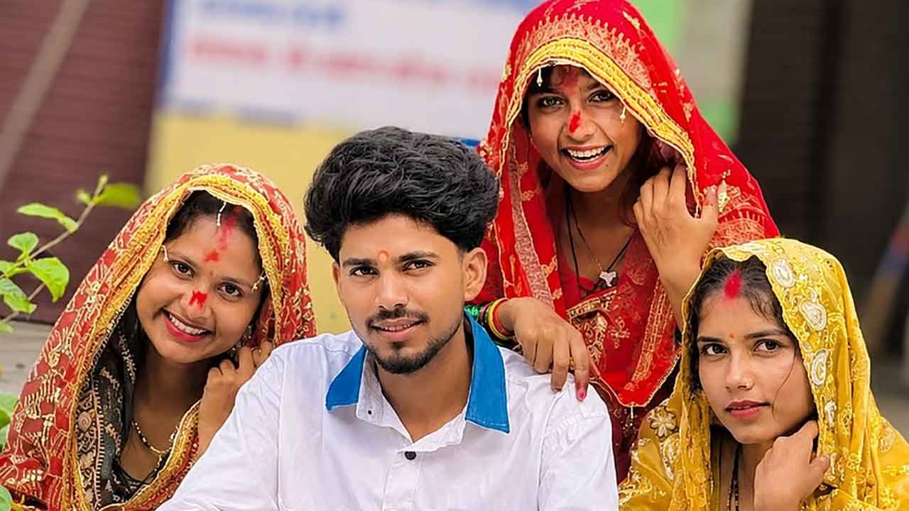 కెమెరామెన్‌ను పెండ్లాడిన ముగ్గురు అక్కాచెల్లెళ్లు
