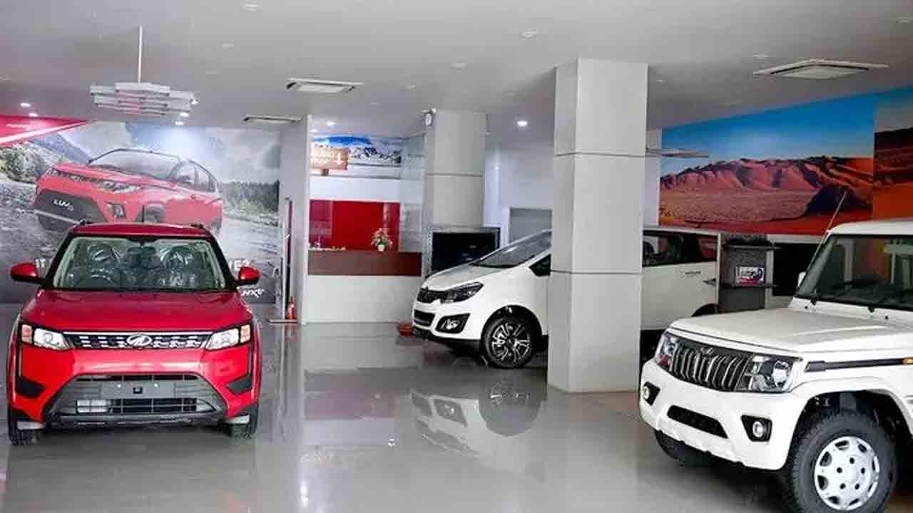 నిబంధనలు పాటించని డీలర్లపై చర్యలు