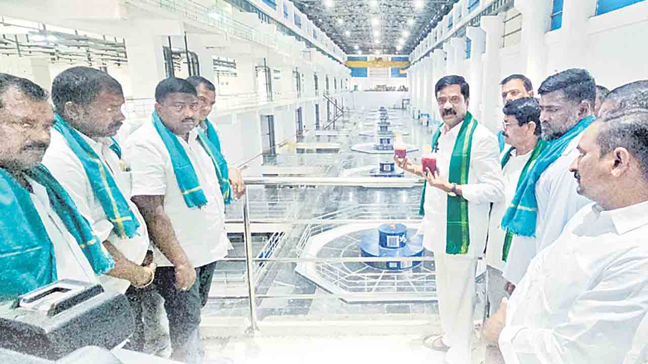 ఎస్సారెస్పీ నీటిని వదలండి