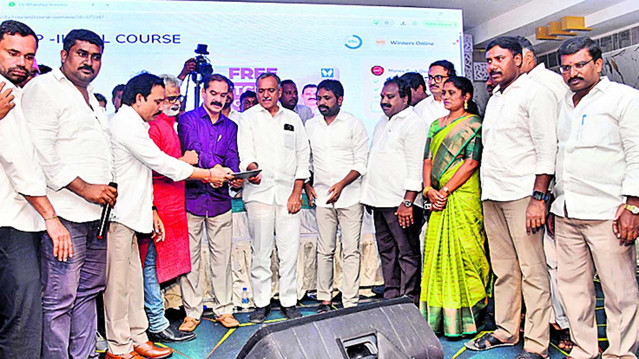 హామీల అమలుకు కాంగ్రెస్‌ వెంటపడుతాం..