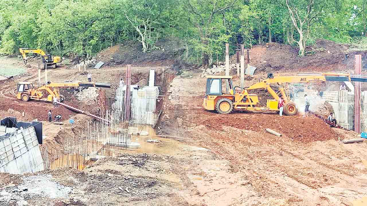 ముంపు భయం.. భయపడుతున్న కడెం ఆయకట్టు రైతులు, ప్రజలు