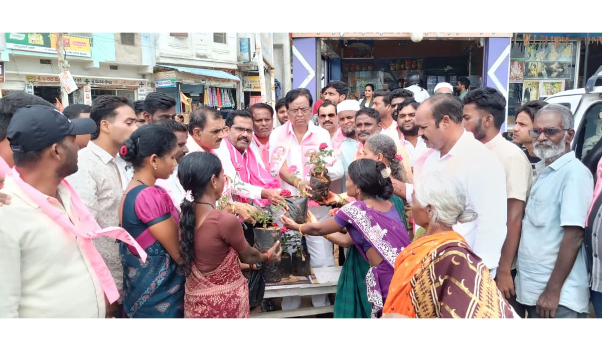 Banswada | బాన్సువాడ లో నిరాడంబరంగా కేటీఆర్ జన్మదిన వేడుకలు
