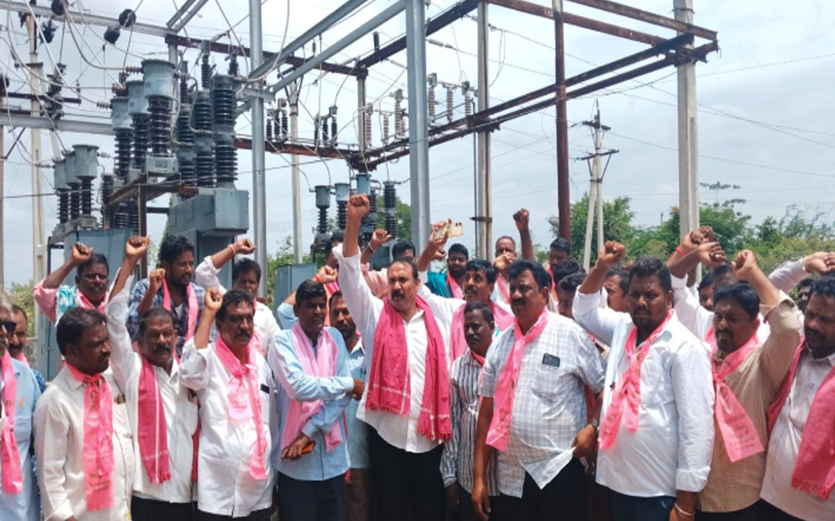రైతుల కోసం ప్రాణ త్యాగానికైనా సిద్ధం : మాజీ ఎమ్మెల్యే బొల్లం మల్లయ్య యాదవ్