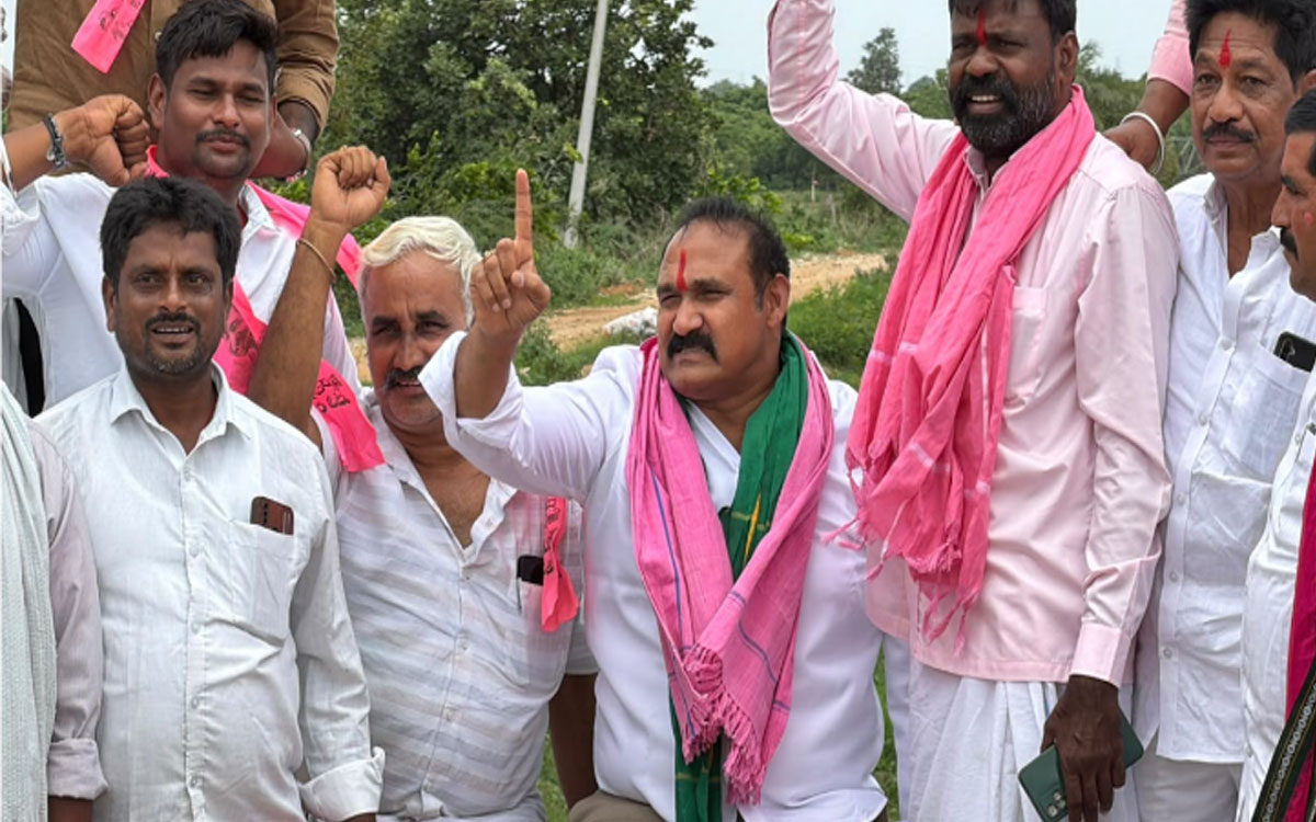 ‘పంట పొలాలను బీడు భూములుగా మార్చుతున్న ప్ర‌భుత్వం’