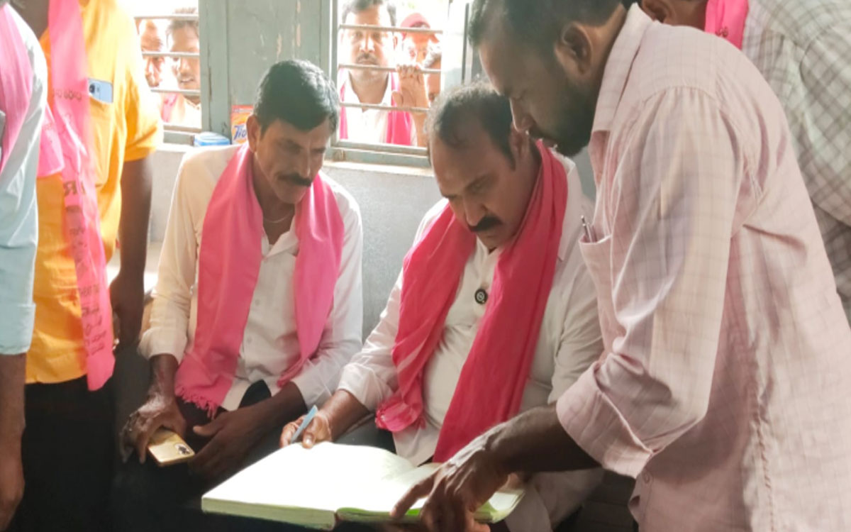 రైతుల కోసం ప్రాణ త్యాగానికైనా సిద్ధం : మాజీ ఎమ్మెల్యే బొల్లం మల్లయ్య యాదవ్