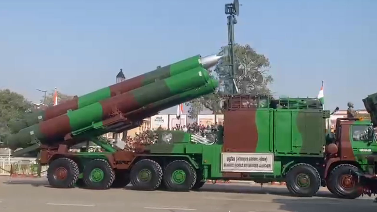 BrahMos Missile: బ‌హ్మోస్ మిస్సైల్ కొనుగోలుకు ఇండోనేషియా ఒప్పందం.. సంత‌కం చేసిన ప్ర‌ధాని మోదీ