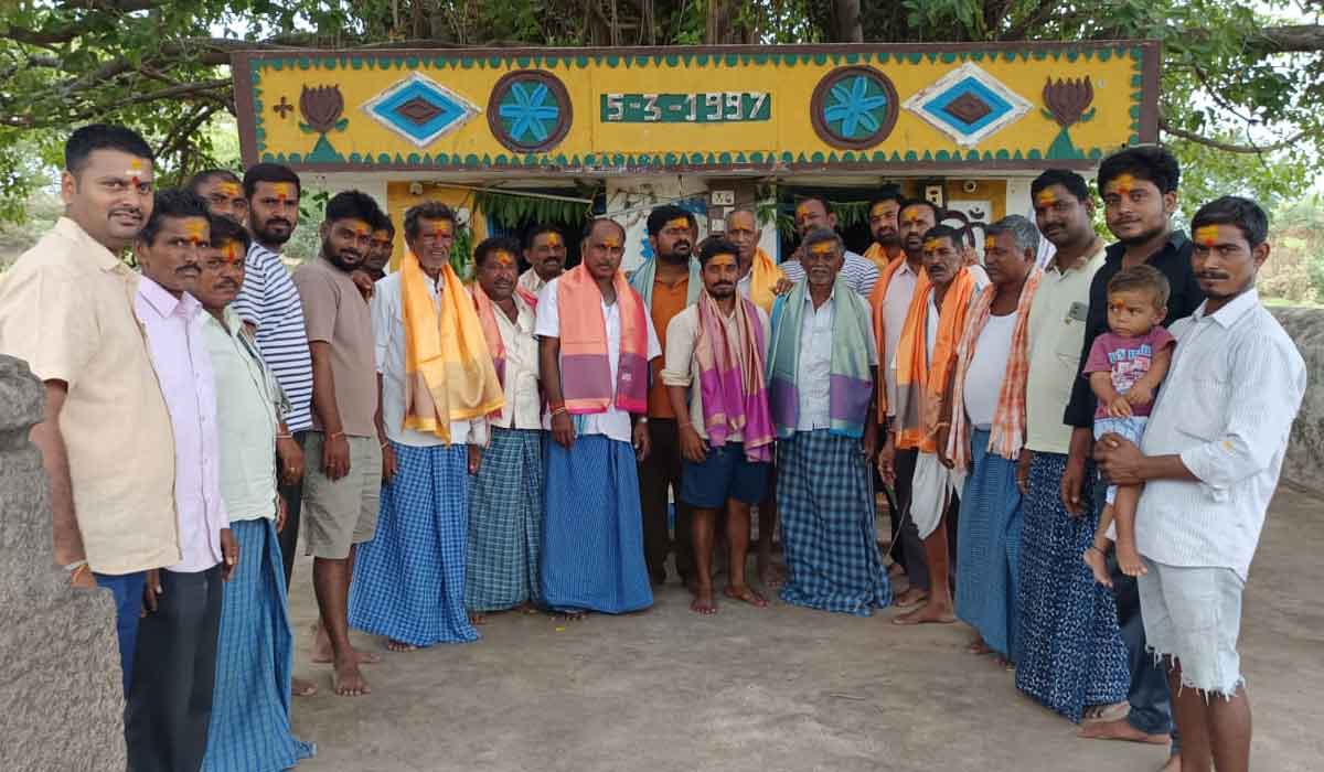 Mudimanikyam | ముదిమాణిక్యంలో కురుమ సంఘం నూతన కమిటీ ఎన్నిక
