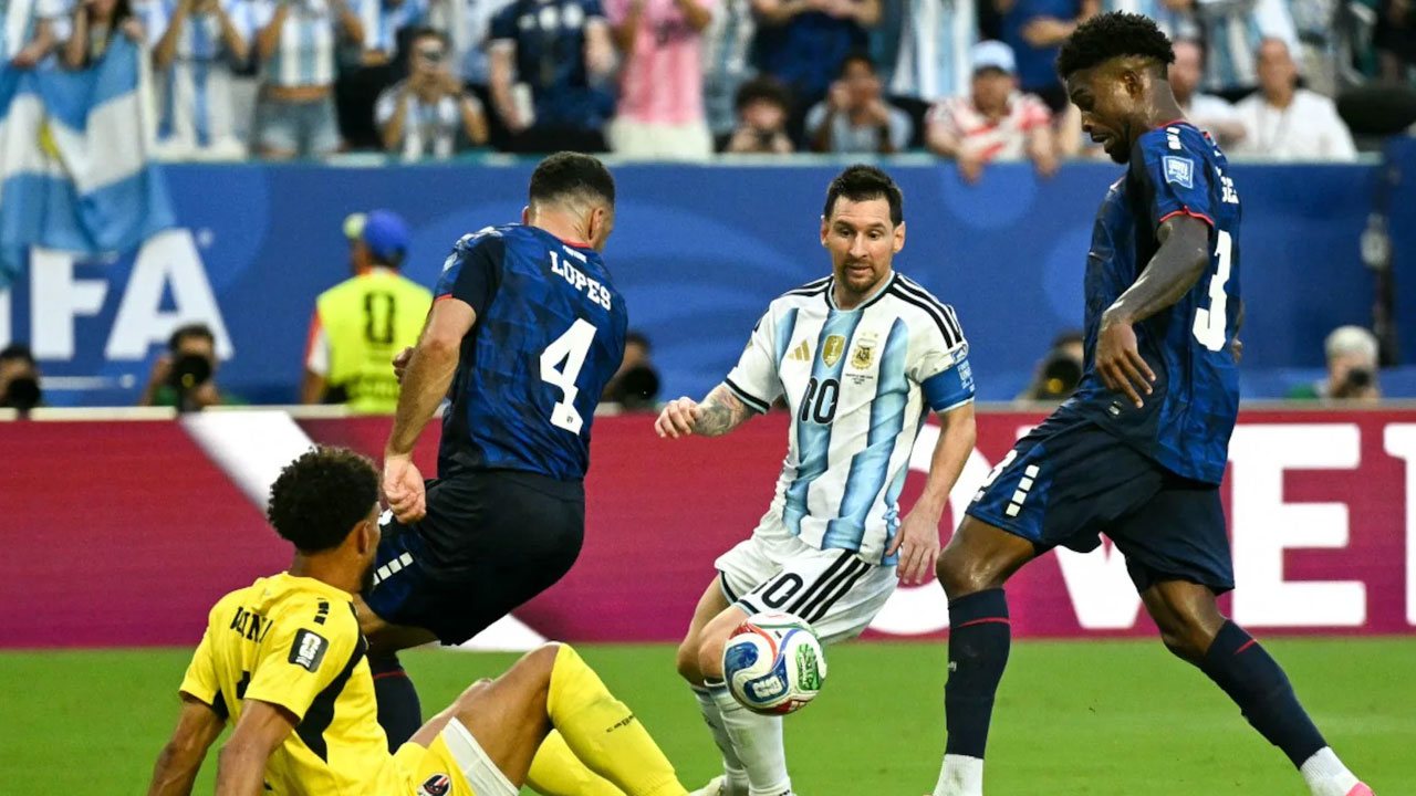 FIFA World Cup: ఎక్స్‌ట్రా టైం థ్రిల్ల‌ర్‌.. కేప్ వెర్డేపై 3-2 గోల్స్ తేడాతో గెలిచిన అర్జెంటీనా