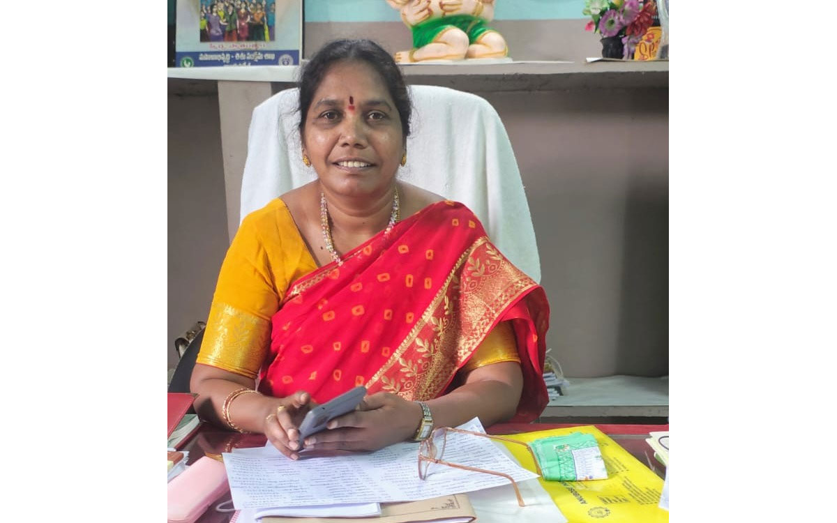 అంగన్‌వాడీ పోస్టులకు ఆన్‌లైన్‌లో దరఖాస్తు చేసుకోండి : సీడీపీవో తార