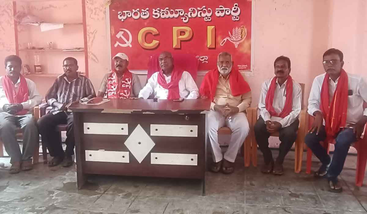 Chada Venkat Reddy | యుద్ధోన్మాదాన్ని ప్రోత్సహిస్తున్న ట్రంప్.. చాడ వెంకటరెడ్డి