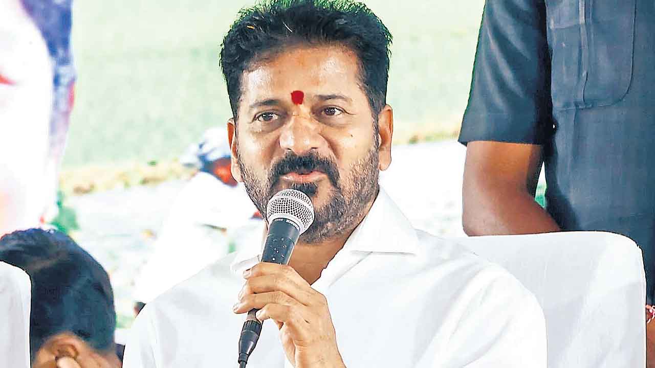 భూసేకరణ బాధ్యత కలెక్టర్లదే