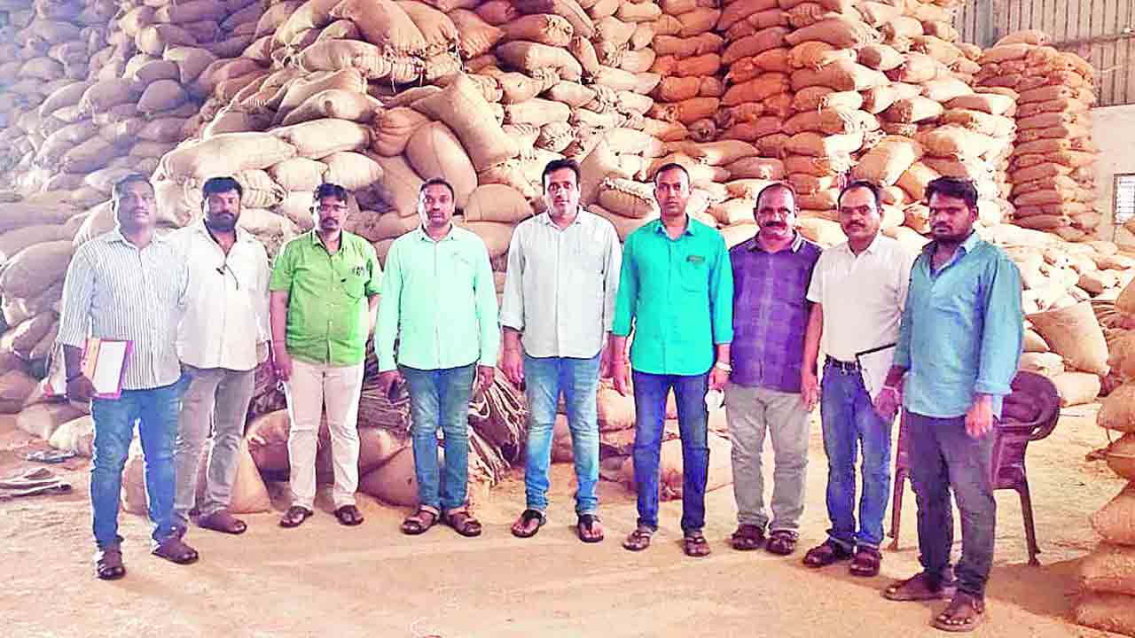 రూ.9 కోట్ల సీఎంఆర్‌ ధాన్యం మాయం