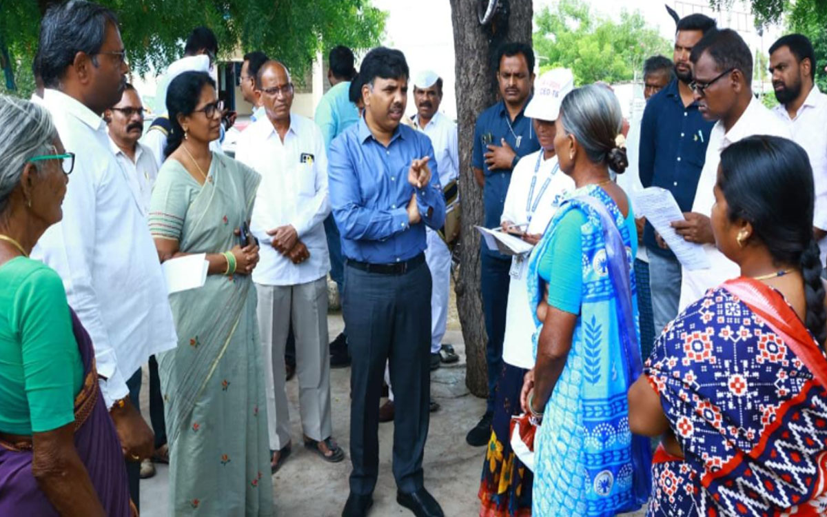 ఓటరు జాబితా సవరణ తప్పులు లేకుండా చేయాలి