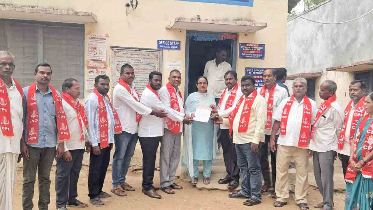 అర్హులందరికి ఇందిరమ్మ ఇండ్లు మంజూరు చేయాలి :  నాగెల్లి లక్ష్మారెడ్డి