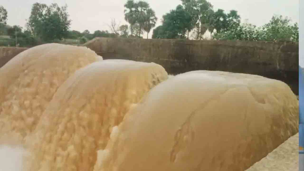 హరీశ్‌ రావు ఒత్తిడితో దిగొచ్చిన ప్రభుత్వం.. దేవాదులలో మోటర్లు ఆన్‌ : వీడియో