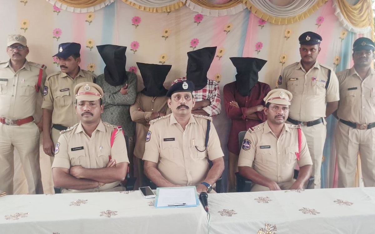 బాలికపై లైంగిక దాడి కేసులో నలుగురికి రిమాండ్