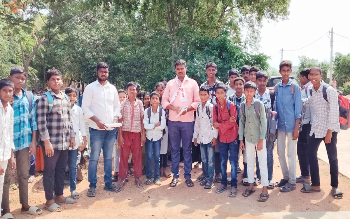 ‘విద్యారంగ సమస్యలు పరిష్కరించాలి’