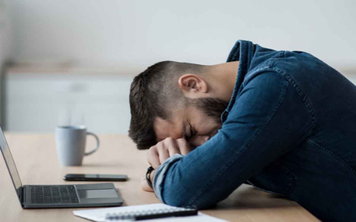 Fatigue | రోజూ త‌గినంత నిద్ర పోతున్న‌ప్ప‌టికీ అల‌సటగా అనిపిస్తుందా.. అందుకు కార‌ణాలు ఇవే.. ఏం చేయాలంటే..