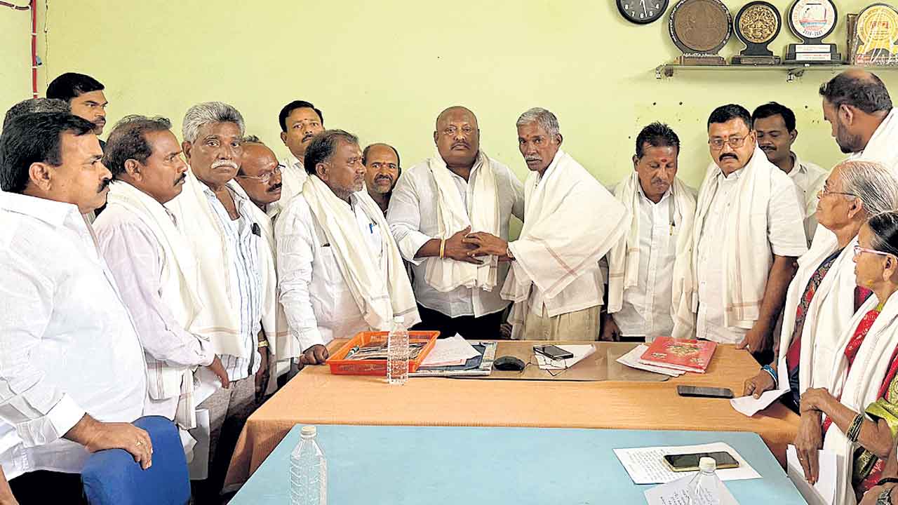 నేతన్నలను ఆదుకున్నది కేసీఆర్‌ సర్కారే