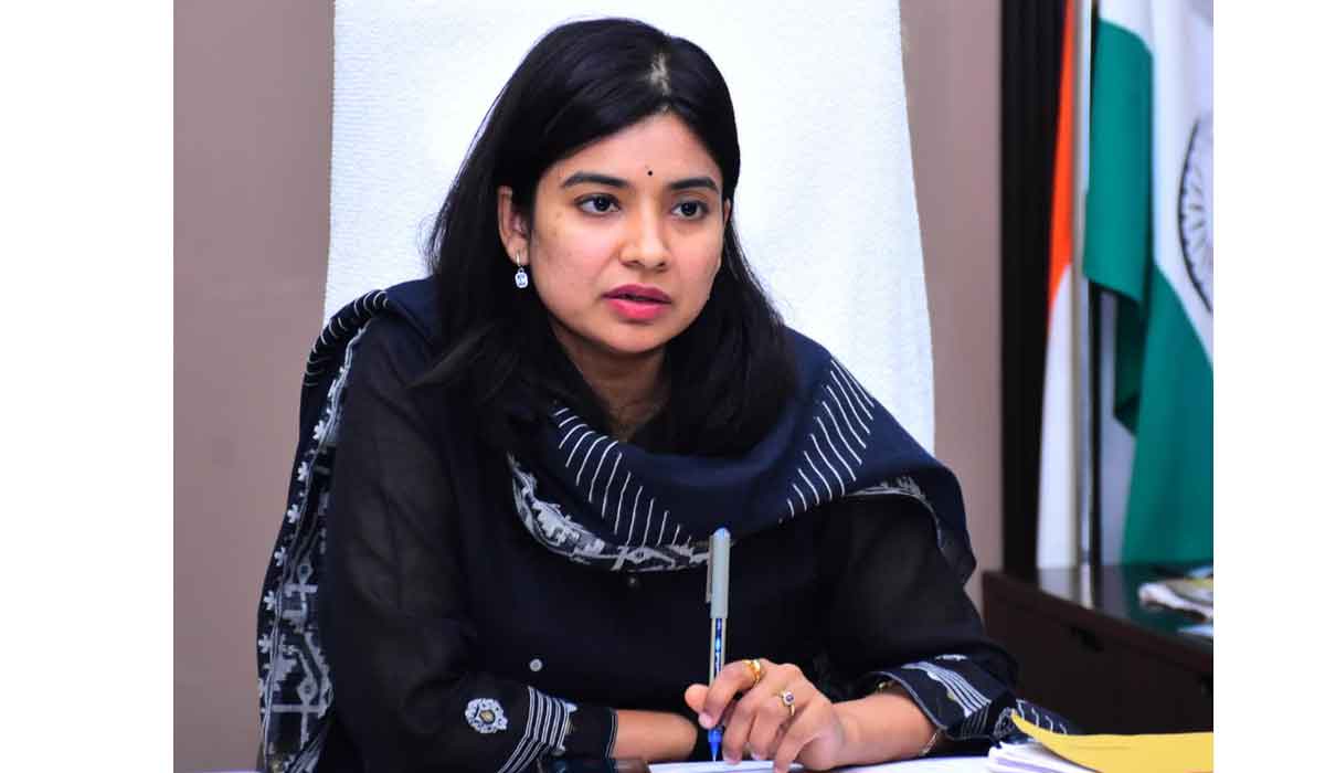 Collector Garima Agarwal | ఇందిరమ్మ ఇళ్లపై రోజువారీ నిఘా.. రాజన్నసిరిసిల్ల కలెక్టర్‌ గరిమా అగర్వాల్‌