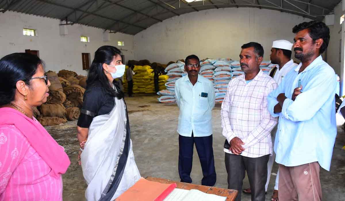 ‘Bhu Bharati’ Applications | భూ భారతి దరఖాస్తులను త్వరితగతిన పరిష్కరించాలి.. రాజన్నసిరిసిల్ల కలెక్టర్‌ గరిమా అగర్వాల్‌