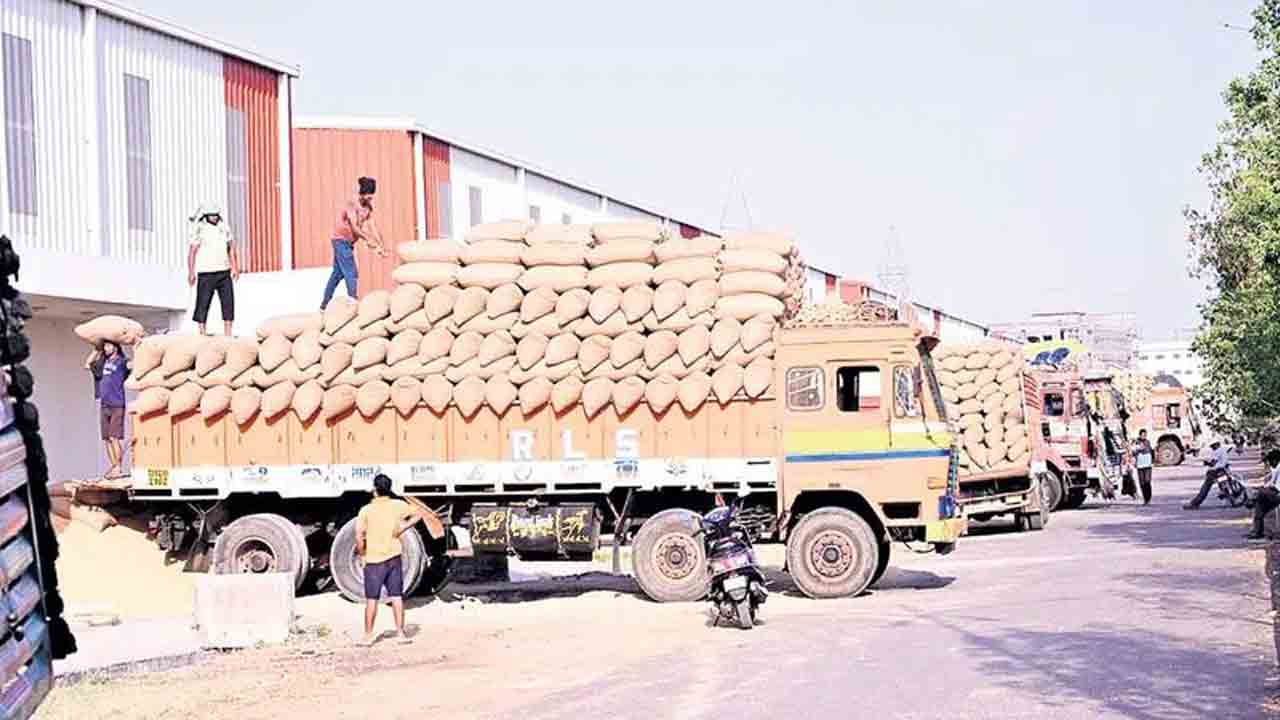 ధాన్యం కుంభకోణంపై కొనసాగుతున్న విచారణ