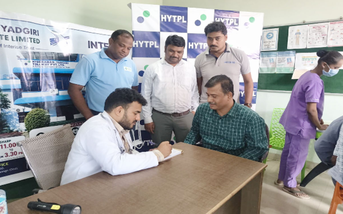 గూడూరు టోల్ ప్లాజాలో ఉచిత ఆరోగ్య శిబిరం