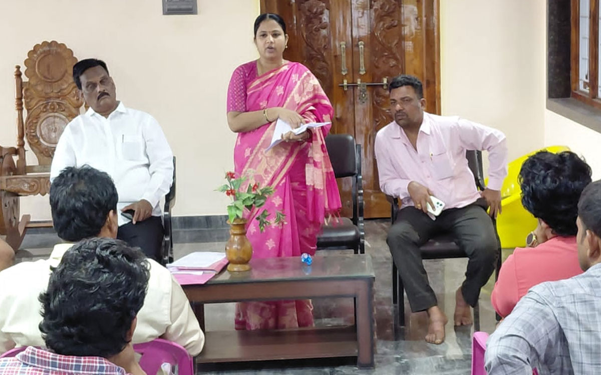 బీఎల్‌ఏలు సైనికుల్లా పనిచేయాలి : మాజీ ఎమ్మెల్యే హరిప్రియ నాయక్
