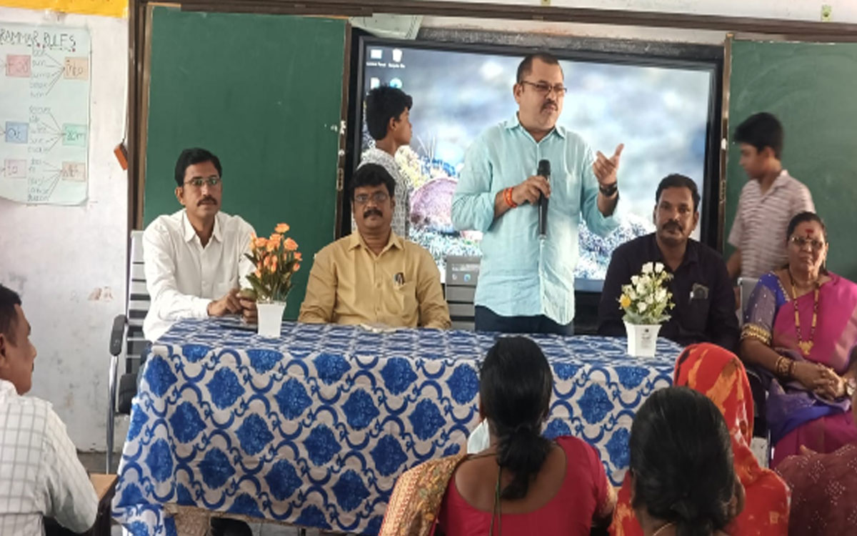 ‘విద్యార్థుల అభ్యాసన సామర్థ్యాన్ని పెంపొందించాలి’