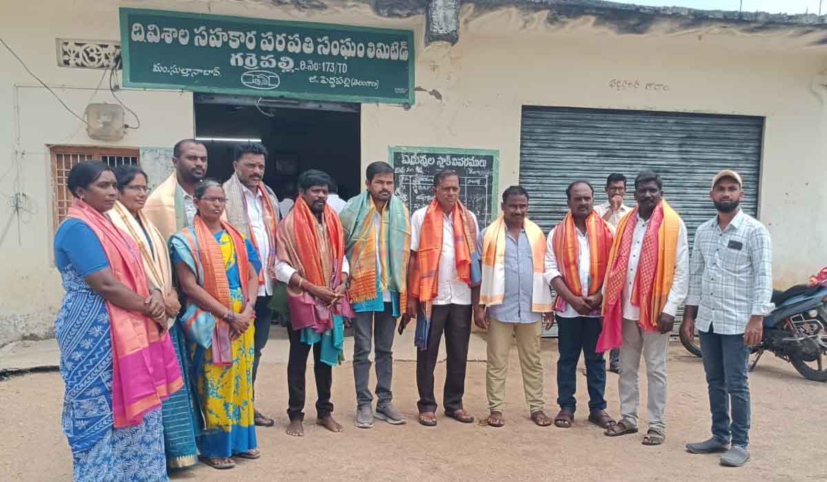 Garrepalli | గర్రెపల్లి పీఏసీఎస్‌ చైర్మన్ గా కల్లేపల్లి జానీ బాధ్యతల స్వీకరణ