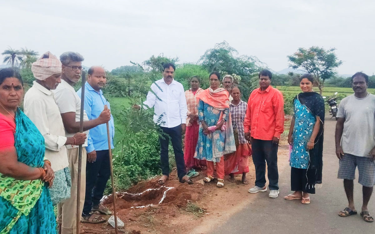 జూలూరుపాడులో ఘనంగా వన మహోత్సవం
