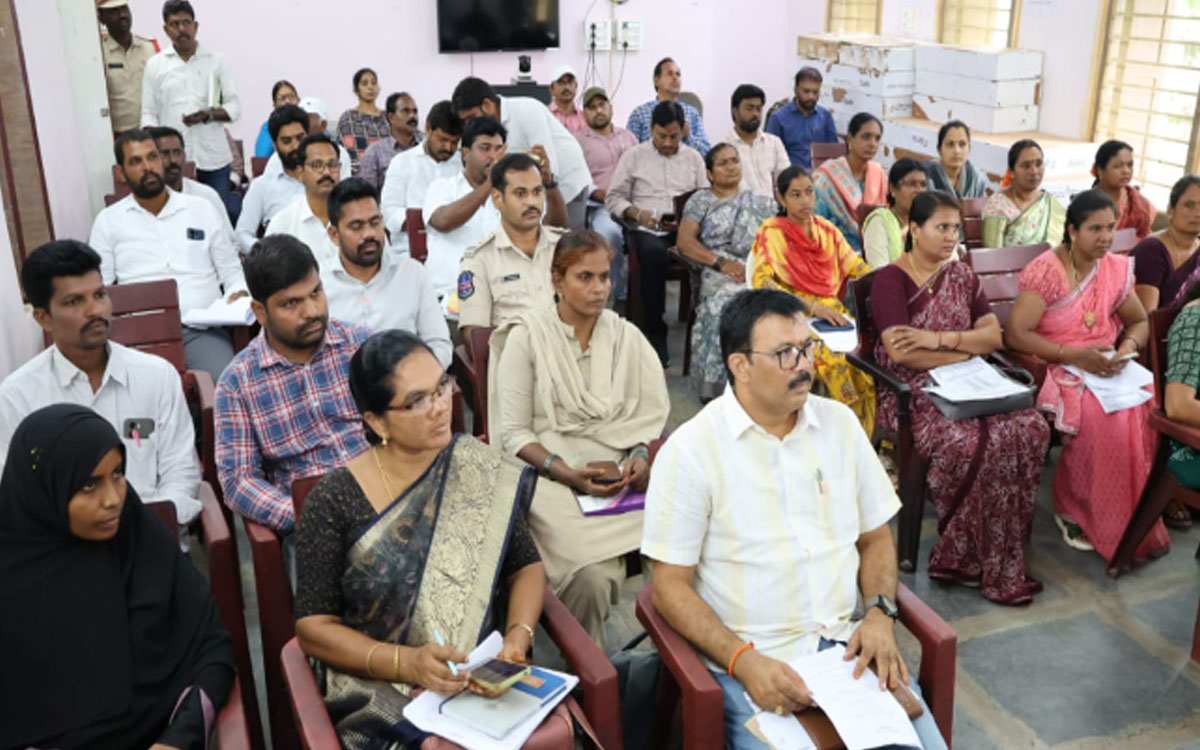 ఎల్ నినో ను త‌ట్టుకునేలా ముందస్తు ప్రణాళికలు : కలెక్టర్ అంకిత్