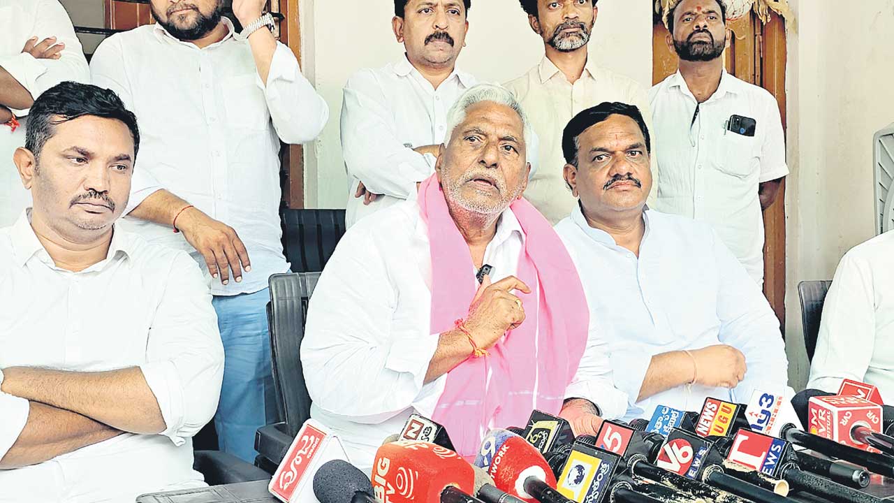 కన్నెపల్లి నుంచి నీటిని ఎత్తిపోయాలి