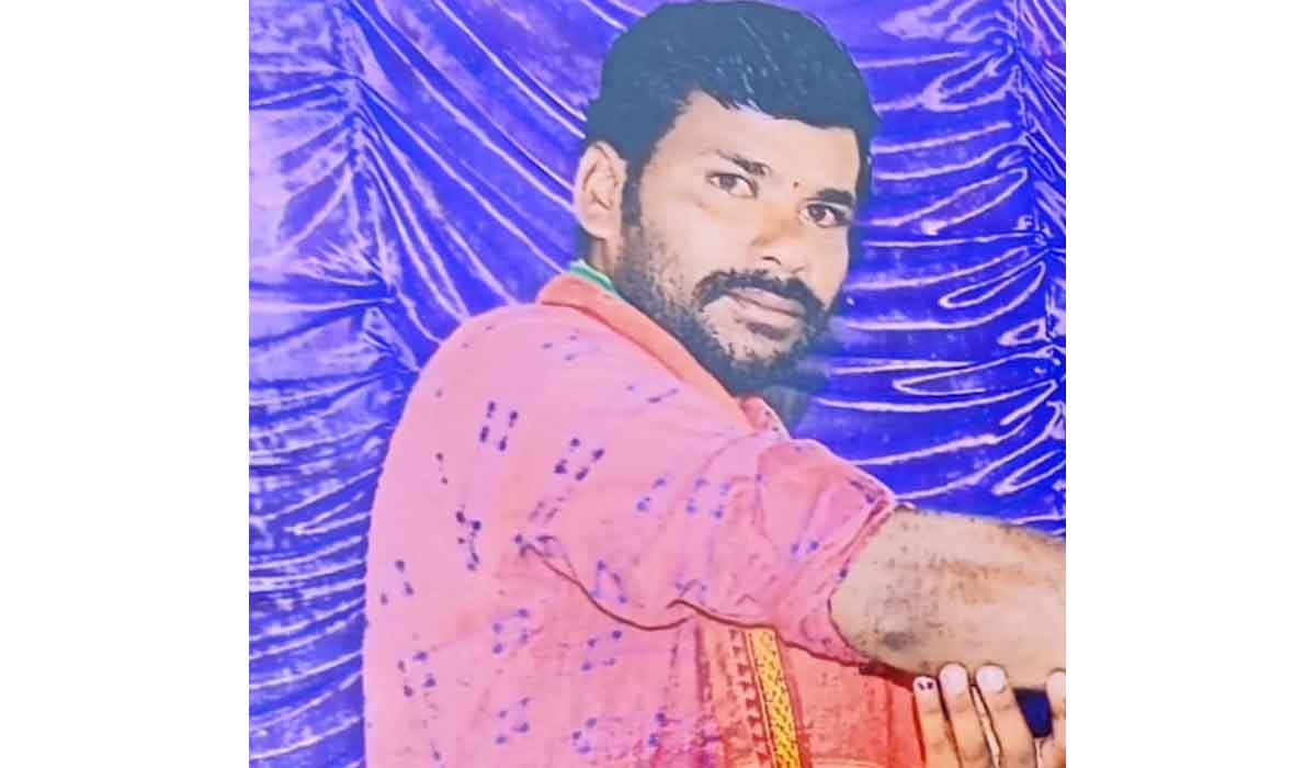 Korutla | భార్య చేతిలో భర్త హతం.. రోకలిబండతో తలపై మోది హత్య