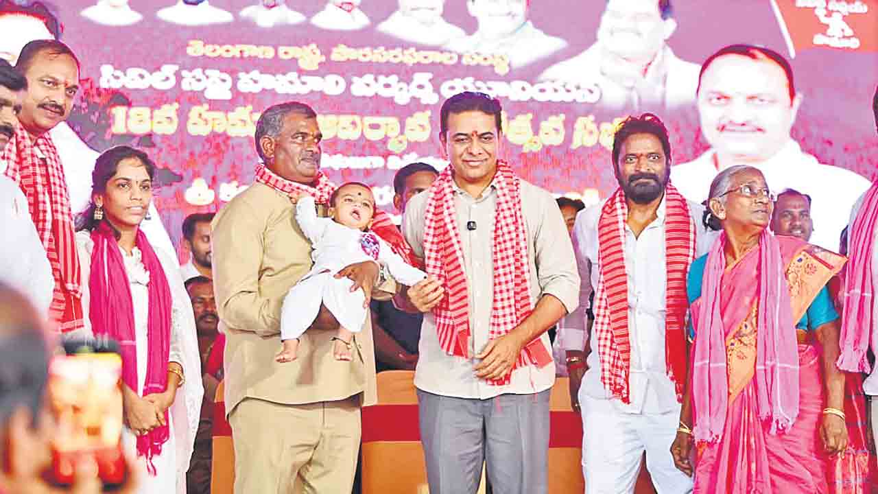 కార్మిక నేత మనుమడికి కేసీఆర్‌ పేరు