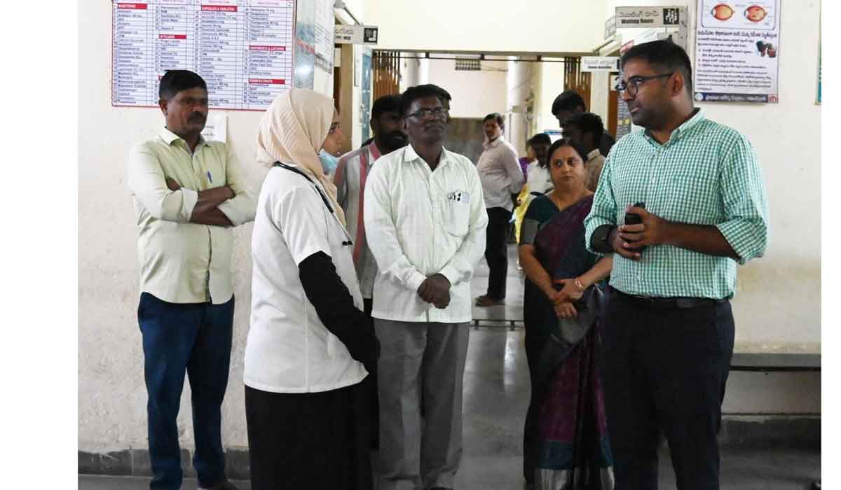Collector Koya Sriharsha | ప్రభుత్వ సేవల నాణ్యత పెంపే లక్ష్యంగా అధికారులు పని చేయాలి.. పెద్దపల్లి కలెక్టర్ కోయ శ్రీహర్ష