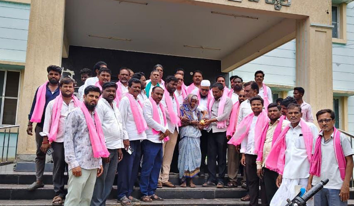 Jukkal | జుక్కల్‌లో ఘనంగా కేటీఆర్ జన్మదిన వేడుకలు