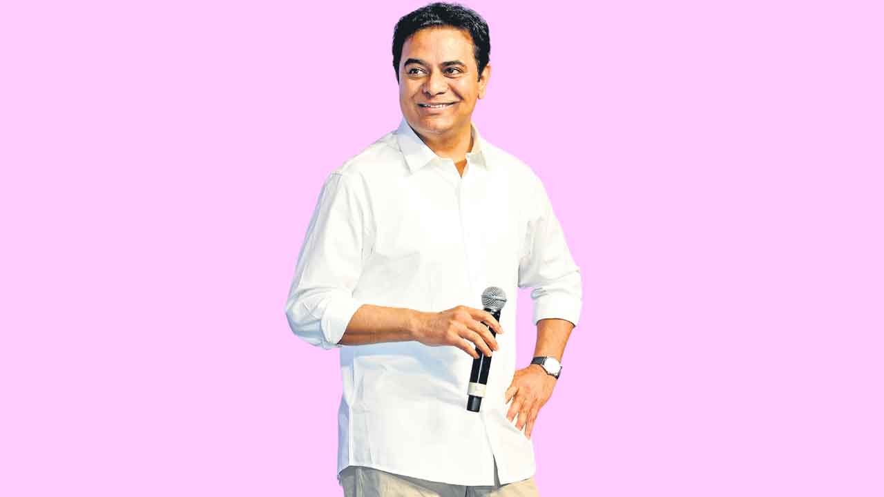 మాస్‌ లీడర్‌.. క్లాస్‌ పొలిటీషియన్‌