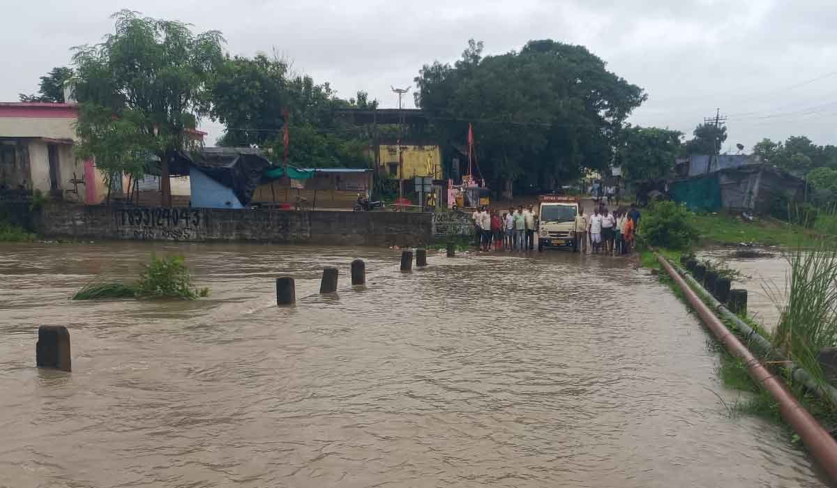Kalvasrirampur | మంగపేట-కూనారం గ్రామాల మధ్య హైలెవల్ బ్రిడ్జి నిర్మించాలని గ్రామస్తుల వేడుకోలు