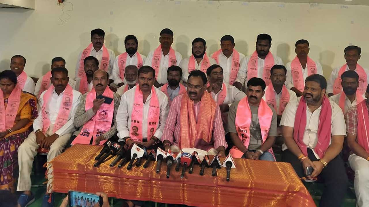 Kusukuntla Prabhakar Reddy | రాజగోపాల్‌ రెడ్డి వైఖరితో మునుగోడు రైతులకు నష్టం: కూసుకుంట్ల