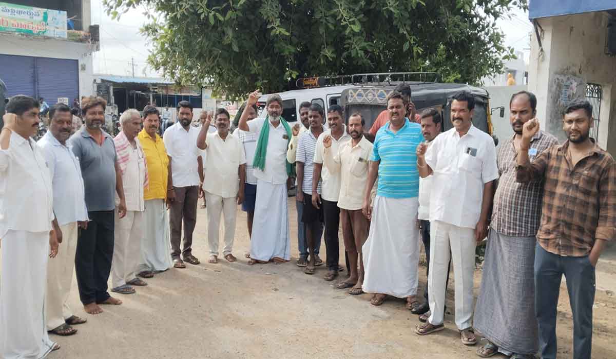 Mallapur | రైతులకు 24 గంటల నాణ్యమైన విద్యుత్‌ను  అందిచాలి.. భారతీయ కిసాన్ సంఘ్ మండలాధ్యక్షుడు కల్లెం మహిపాల్ రెడ్డి