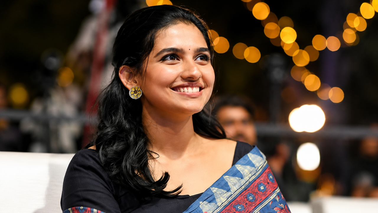 Mamitha Baiju | ప్రేమలు బ్యూటీ లైనప్ మాములుగా లేదుగా.. నెల రోజుల్లో మూడు భారీ సినిమాలు!