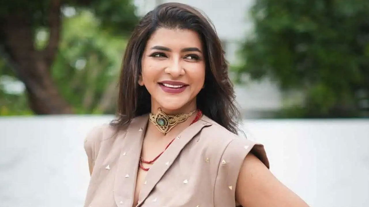 Manchu Lakshmi | “మౌనం కాదు.. గళం విప్పాలి”.. దేశ సమస్యలపై మంచు లక్ష్మి ఎమోష‌న‌ల్ కామెంట్స్