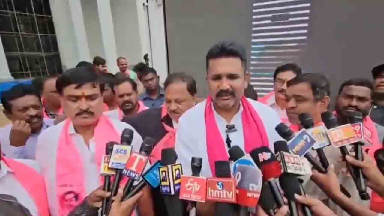 Manne krishank | 2028 వరకు టిమ్స్‌ ఆస్పత్రి పనులు పూర్తి చేయొద్దని రేవంత్ రెడ్డి చెప్పాడా..? : మన్నె క్రిషాంక్