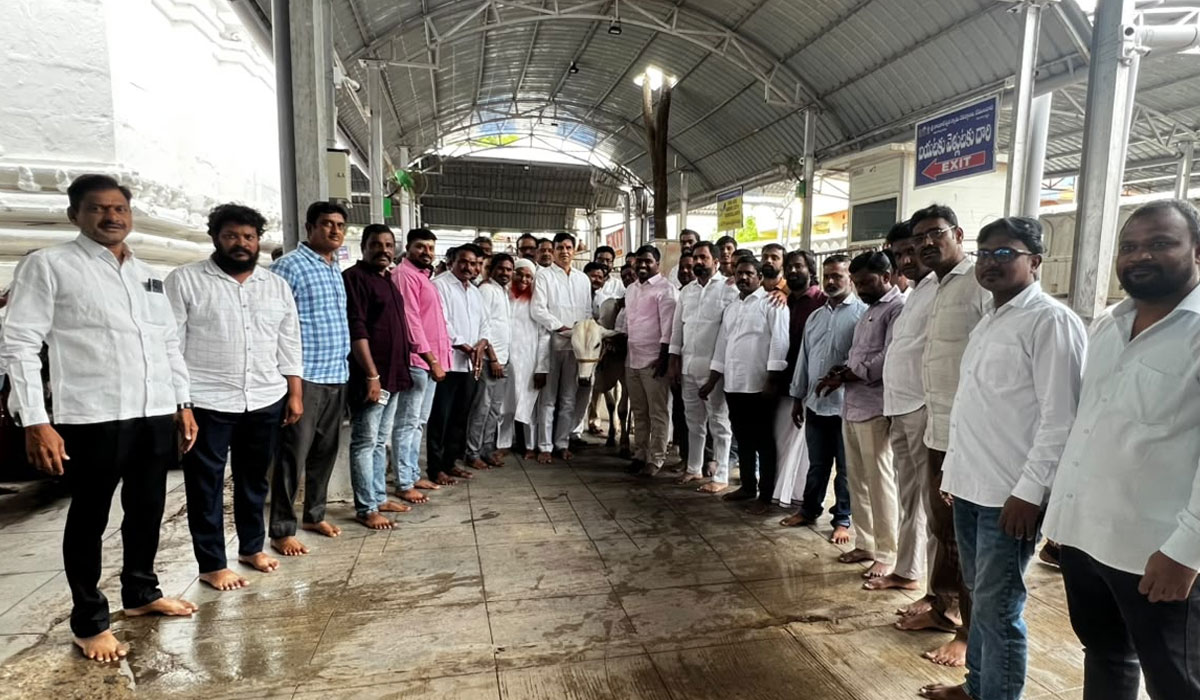 Vemulawada | వేములవాడ లో కేటీఆర్ జన్మదిన వేడుకలు.. భీమేశ్వర ఆలయంలో ప్రత్యేక పూజలు నిర్వహించిన నాయకులు